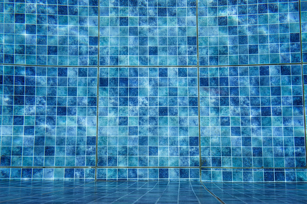 piscina estiu montuïri